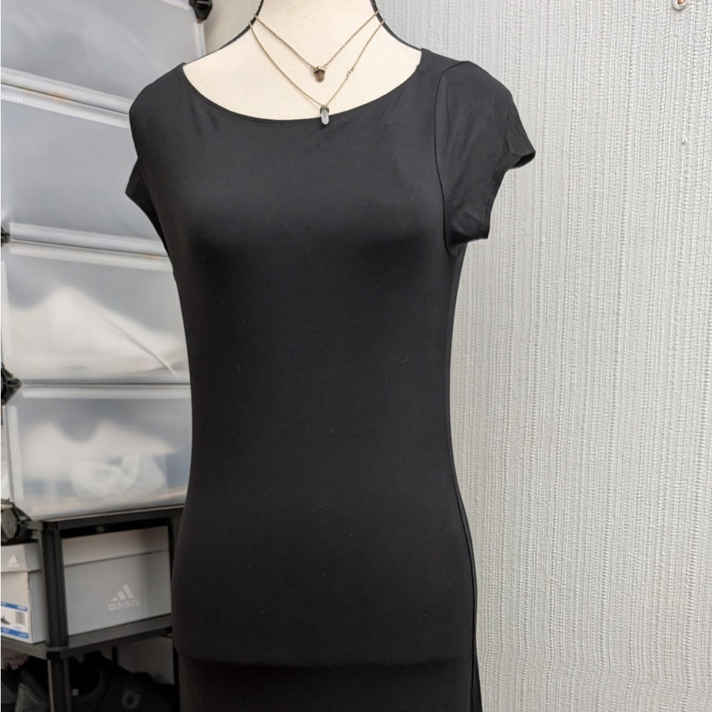 Black V-Neck Sheath Midi Dress for Cocktail